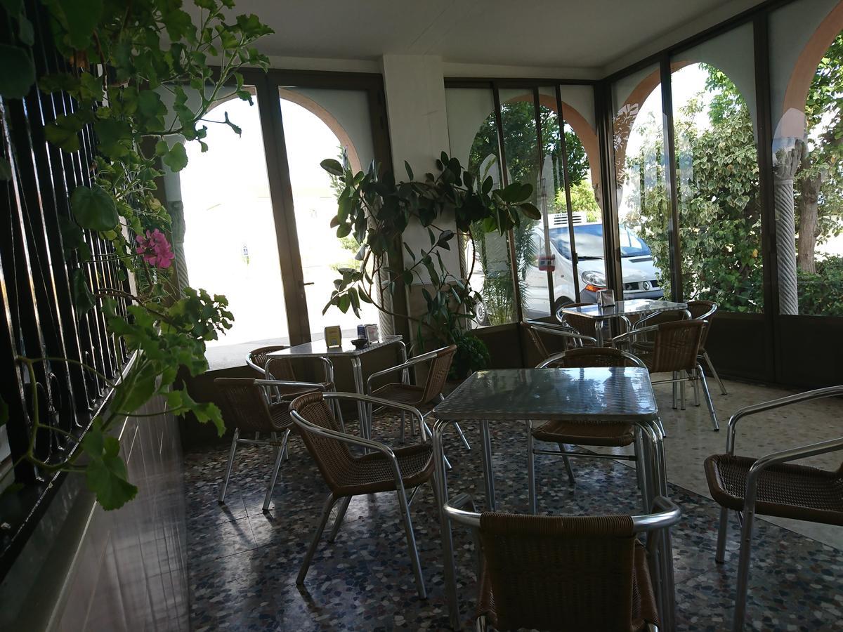 Hostal Restaurante Rufino Берланга Экстерьер фото