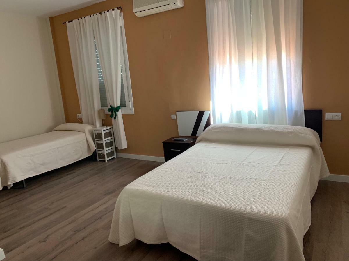 Hostal Restaurante Rufino Берланга Экстерьер фото